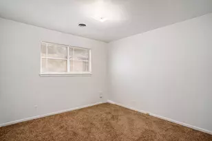 312 Stroud St, Cleburne, TX 76033 - Photo 15