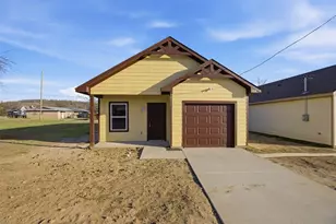 508 SW 15th St, Mineral Wells, TX 76067 - Photo 1