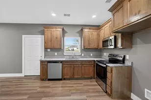 508 SW 15th St, Mineral Wells, TX 76067 - Photo 7