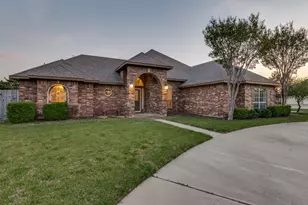 8640 Glen Eagles Dr, Red Oak, TX 75154 - Photo 1