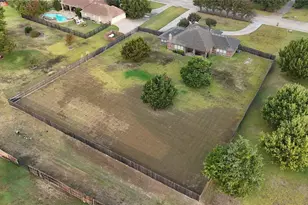 8640 Glen Eagles Dr, Red Oak, TX 75154 - Photo 27