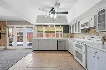 1525 Carnation Drive, Lewisville, TX 75067 - Photo 3