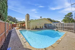 1525 Carnation Dr, Lewisville, TX 75067 - Photo 21