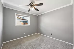 1525 Carnation Dr, Lewisville, TX 75067 - Photo 17