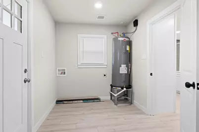 1300 E Baltimore Avenue, Fort Worth, TX 76104 - Photo 9