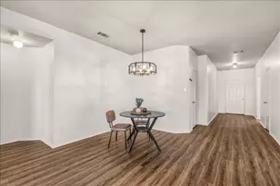 1156 Mustang Ridge Dr, Fort Worth, TX 76052 - Photo 9