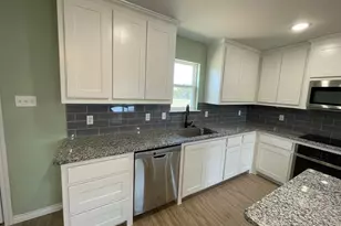 109 Spruce Tree Ct, Poolville, TX 76487 - Photo 7