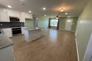 109 Spruce Tree Ct, Poolville, TX 76487 - Photo 5