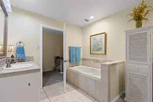 1231 Roaring Springs Rd, Fort Worth, TX 76114 - Photo 17