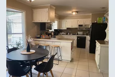 533 Bryson, Athens, TX 75751 - Photo 3