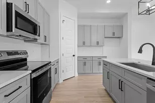 8918 Lowell St, Rowlett, TX 75089 - Photo 3