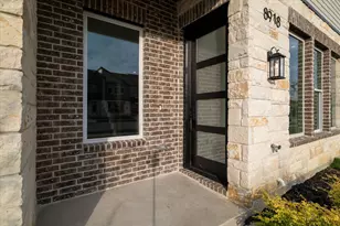 8918 Lowell St, Rowlett, TX 75089 - Photo 9