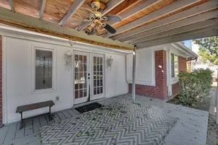 3409 Crescent Ct, Bedford, TX 76021 - Photo 33