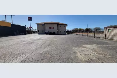 2030 S Las Vegas Trail, White Settlement, TX 76108 - Photo 9