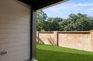 2637 Lost Maples Ln, Dallas, TX 75228 - Photo 33