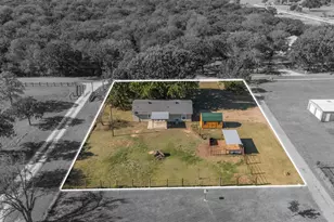 5729 County Rd 402, Grandview, TX 76050 - Photo 33