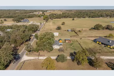 5729 County Road 402, Grandview, TX 76050 - Photo 35