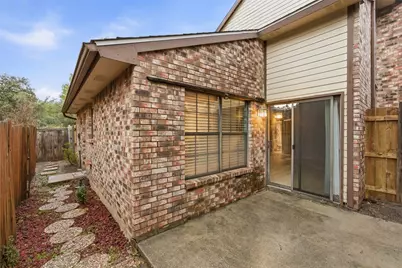 700 Canyon Side Way, Irving, TX 75063 - Photo 19