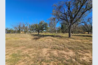 1148 E Landings N, Granbury, TX 76049 - Photo 19