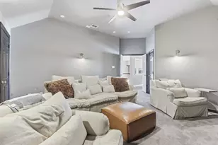 2537 Clearlake Dr, Grand Prairie, TX 75054 - Photo 27