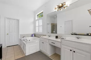 2537 Clearlake Dr, Grand Prairie, TX 75054 - Photo 19