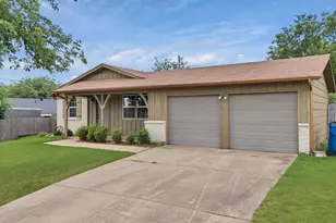 824 E Prairie View Rd, Crowley, TX 76036 - Photo 3