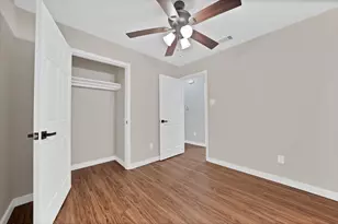 824 E Prairie View Rd, Crowley, TX 76036 - Photo 17