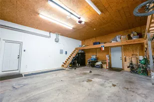 402 W 6th St, Justin, TX 76247 - Photo 7