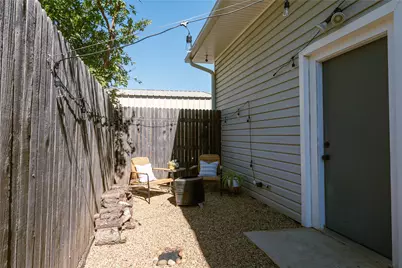 402 W 6th Street, Justin, TX 76247 - Photo 23