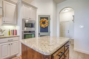 11008 Owl Creek Dr, Fort Worth, TX 76179 - Photo 13