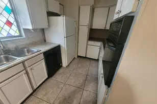 7708 Village Trail Dr, Dallas, TX 75254 - Photo 5