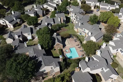 211 Cimarron Trail #4, Irving, TX 75063 - Photo 31