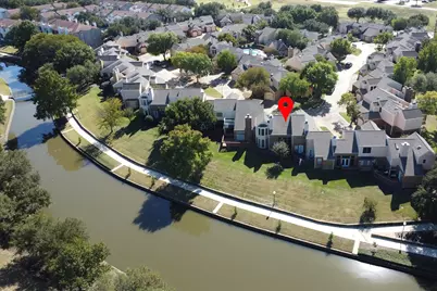 211 Cimarron Trail #4, Irving, TX 75063 - Photo 3