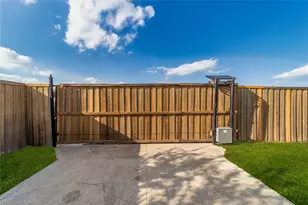 3305 Overglen Dr, Garland, TX 75043 - Photo 27