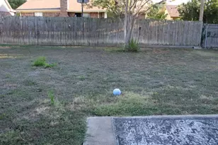 6320 Rebecca Ln, Watauga, TX 76148 - Photo 17