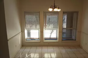 821 Hill St, Grand Prairie, TX 75050 - Photo 5