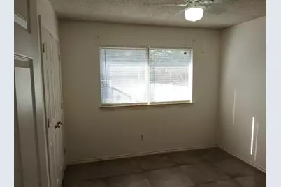 821 Hill Street, Grand Prairie, TX 75050 - Photo 7