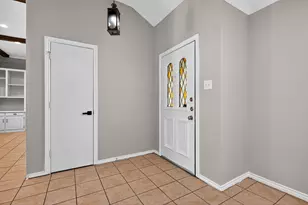 2406 Knightsbridge St, Grand Prairie, TX 75050 - Photo 7