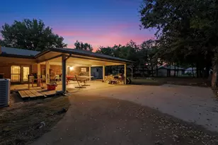 418 Hillside Dr, Gainesville, TX 76240 - Photo 35