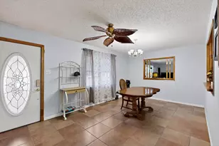 418 Hillside Dr, Gainesville, TX 76240 - Photo 11