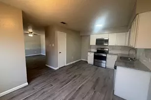 327 3rd St, Grand Prairie, TX 75051 - Photo 3