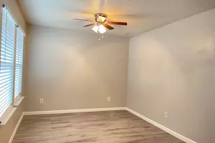 327 3rd St, Grand Prairie, TX 75051 - Photo 5