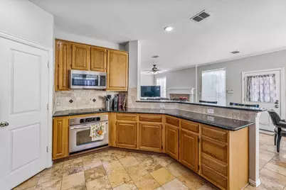 5452 Navajo Bridge Trail, Fort Worth, TX 76137 - Photo 11