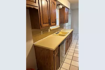 5513 Hidalgo Court, Garland, TX 75043 - Photo 5