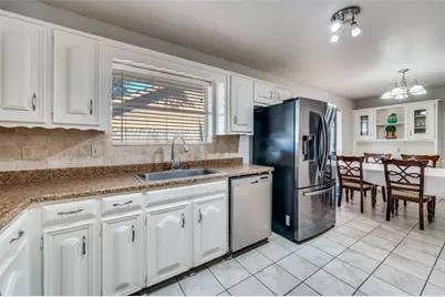 1927 Camden Way, Carrollton, TX 75007 - Photo 11