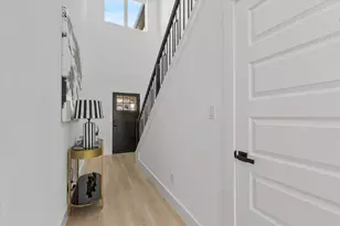 124 Homes Dr, Grand Prairie, TX 75050 - Photo 5