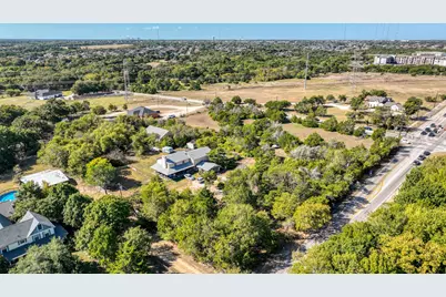 1922 W Pleasant Run Road, DeSoto, TX 75115 - Photo 3