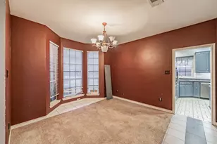 6901 Blake Dr, Arlington, TX 76001 - Photo 5