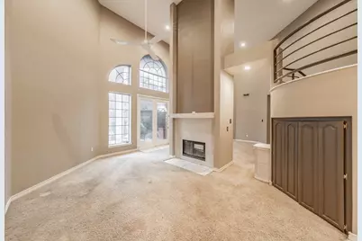 6901 Blake Drive, Arlington, TX 76001 - Photo 11