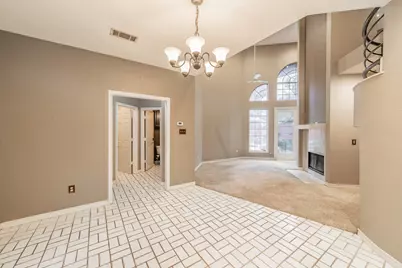 6901 Blake Drive, Arlington, TX 76001 - Photo 17